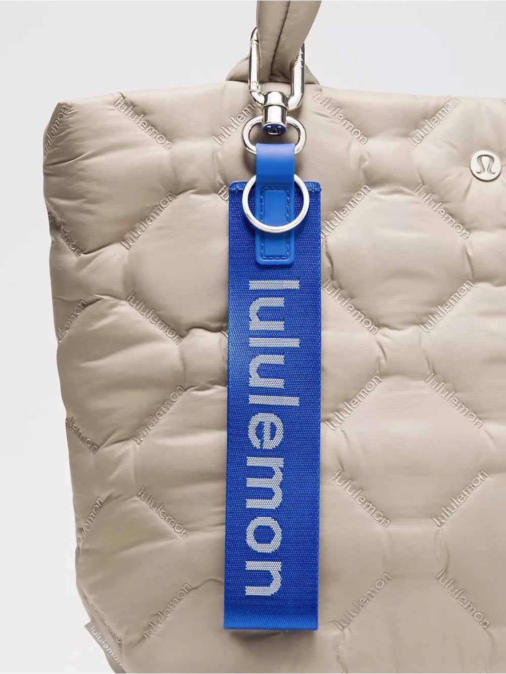 Lululemon Never Lost Keychain- Beach Ball Blue/Polo Pastel/Silver